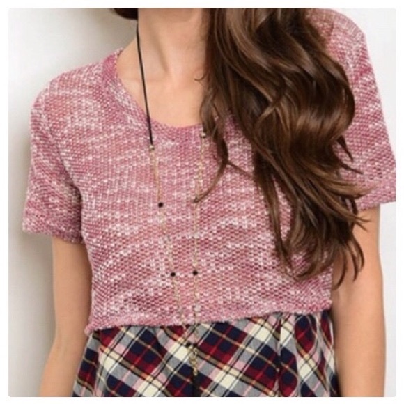 💕Adorable Burgundy Navy Cream Top💕 - Picture 3 of 6